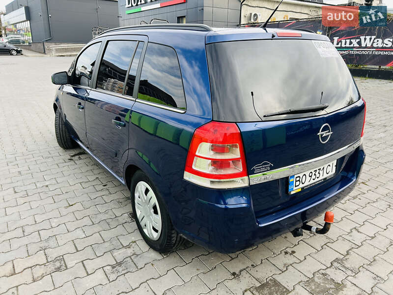 Мінівен Opel Zafira 2010 в Теребовлі