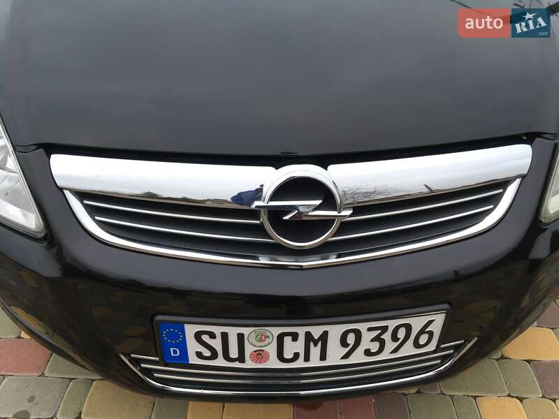 Минивэн Opel Zafira 2009 в Харькове