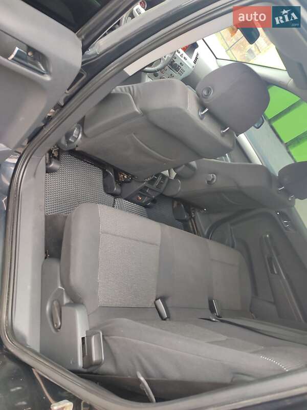 Минивэн Opel Zafira 2008 в Теребовле