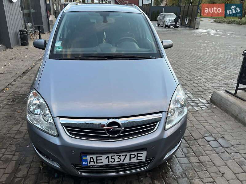 Мінівен Opel Zafira 2008 в Кривому Розі фото Мінівен Opel Zafira 2008 в Кривому Розі