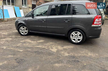 Минивэн Opel Zafira 2011 в Изюме