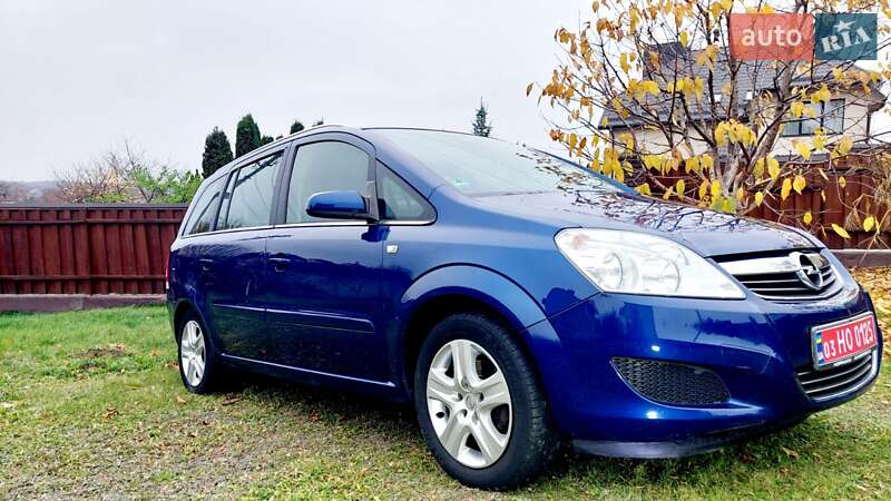 Минивэн Opel Zafira 2009 в Ровно фото 5 Минивэн Opel Zafira 2009 в Ровно
