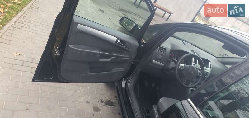 Минивэн Opel Zafira 2009 в Киверцах фото 10 Минивэн Opel Zafira 2009 в Киверцах
