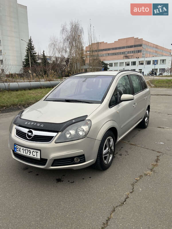 Минивэн Opel Zafira 2007 в Обухове фото 5 Минивэн Opel Zafira 2007 в Обухове