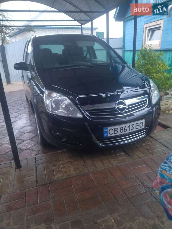 Минивэн Opel Zafira 2008 в Нежине фото Минивэн Opel Zafira 2008 в Нежине