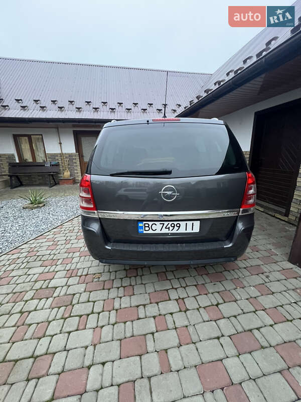 Минивэн Opel Zafira 2011 в Львове
