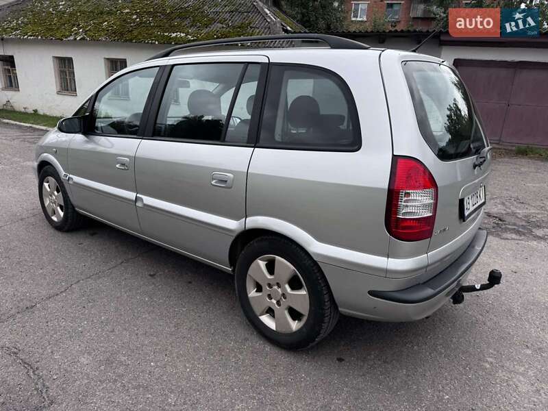 Минивэн Opel Zafira 2004 в Жмеринке