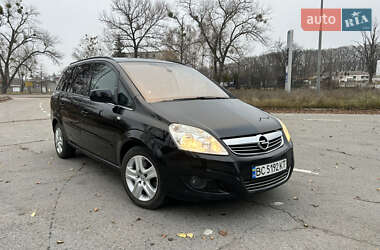 Минивэн Opel Zafira 2010 в Коростене