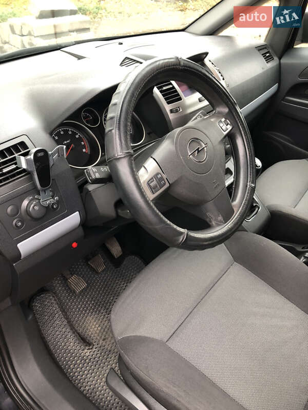 Минивэн Opel Zafira 2006 в Львове фото 4 Минивэн Opel Zafira 2006 в Львове