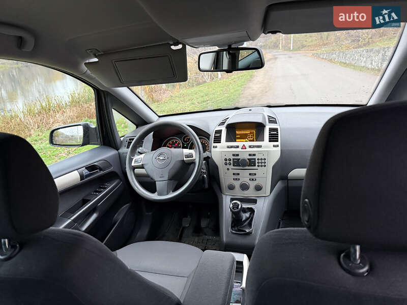Мінівен Opel Zafira 2008 в Білій Церкві