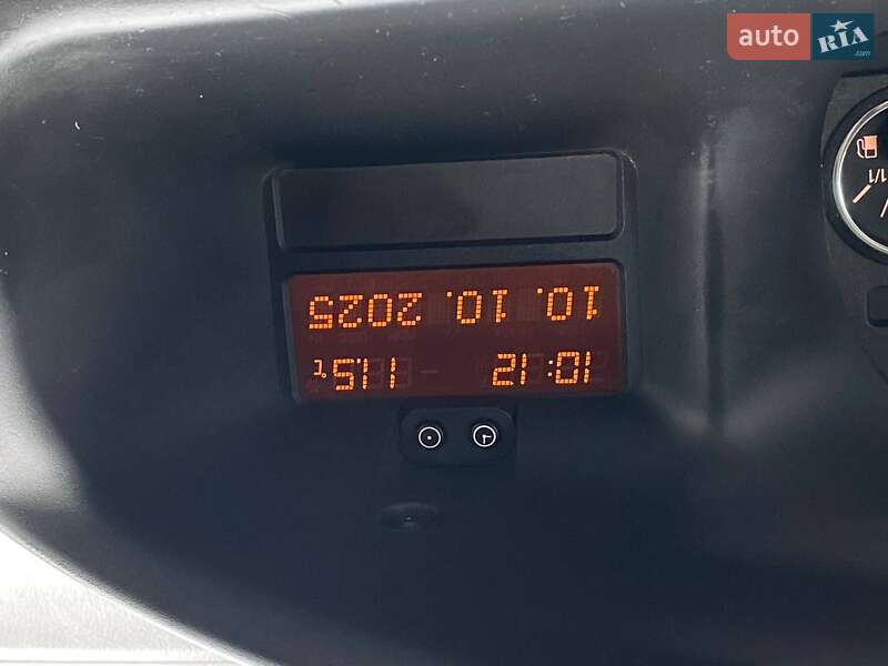 Мінівен Opel Zafira 2005 в Києві