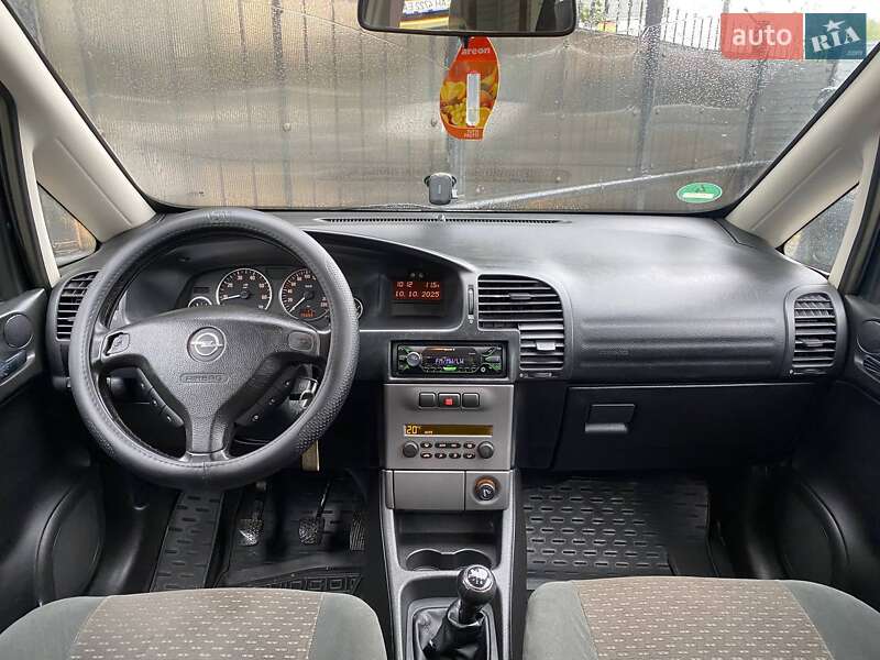 Мінівен Opel Zafira 2005 в Києві