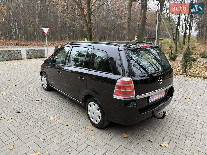 Минивэн Opel Zafira 2007 в Луцке