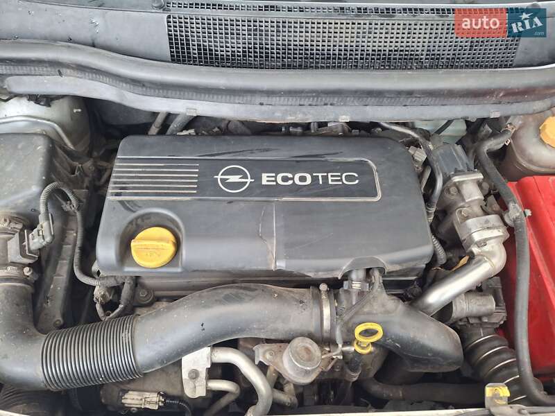 Мінівен Opel Zafira 2010 в Луцьку фото 12 Мінівен Opel Zafira 2010 в Луцьку