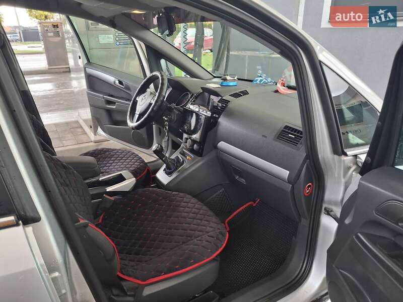 Мінівен Opel Zafira 2010 в Луцьку фото 27 Мінівен Opel Zafira 2010 в Луцьку