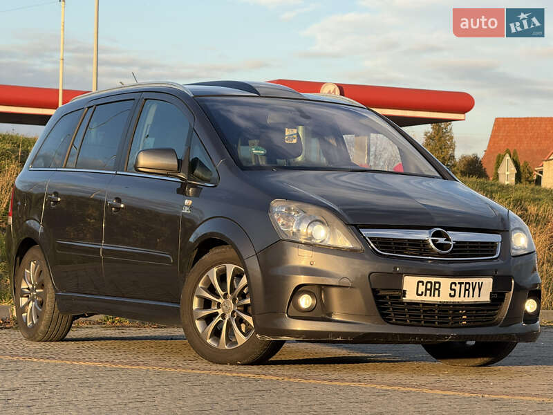 Мінівен Opel Zafira 2011 в Стрию