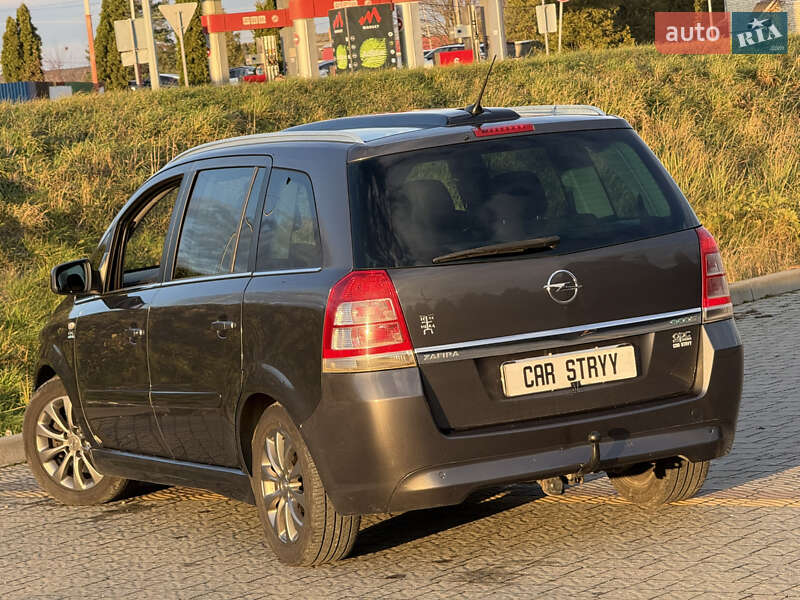 Мінівен Opel Zafira 2011 в Стрию