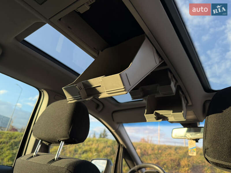 Мінівен Opel Zafira 2011 в Стрию