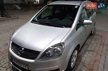 Минивэн Opel Zafira 2007 в Ивано-Франковске
