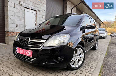 Минивэн Opel Zafira 2008 в Луцке