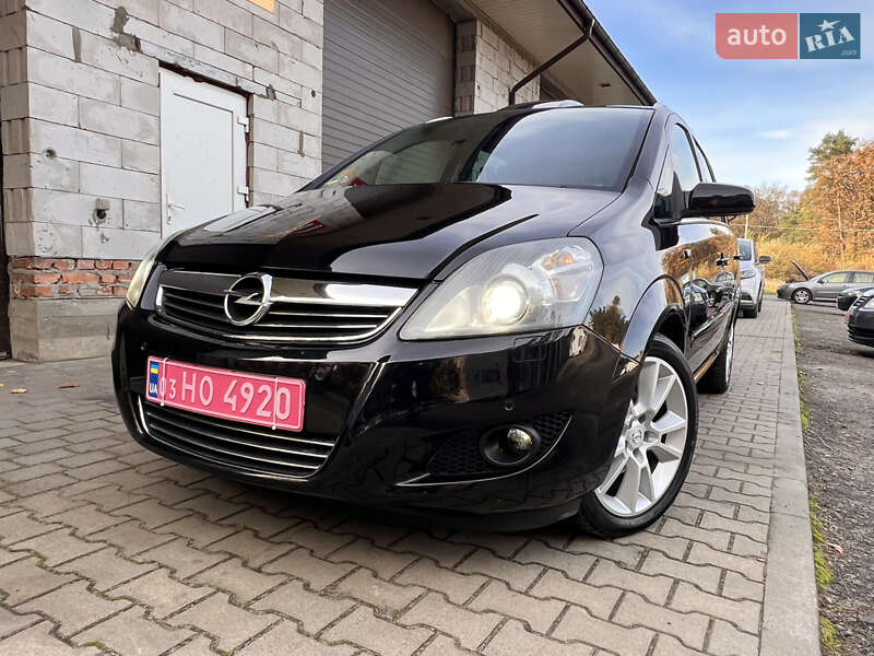 Мінівен Opel Zafira 2008 в Луцьку