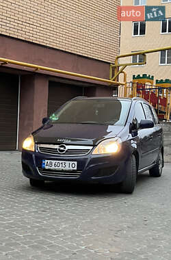 Минивэн Opel Zafira 2009 в Виннице