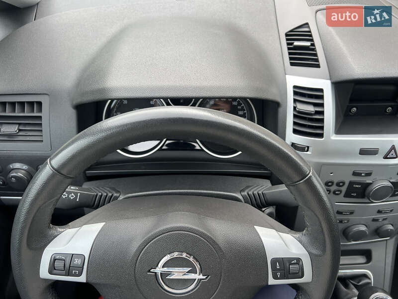 Минивэн Opel Zafira 2012 в Дунаевцах фото 48 Минивэн Opel Zafira 2012 в Дунаевцах