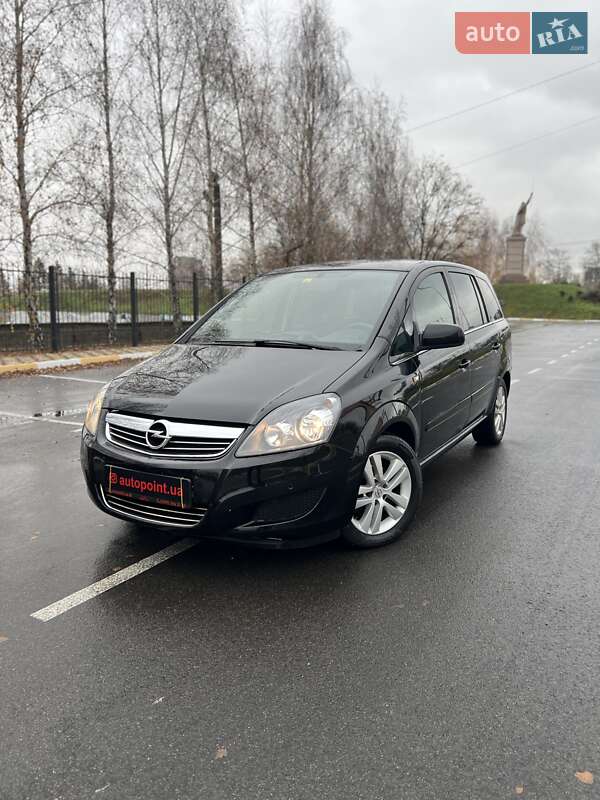 Минивэн Opel Zafira 2011 в Белогородке
