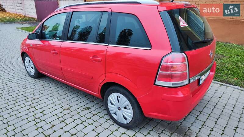 Мінівен Opel Zafira 2006 в Рівному