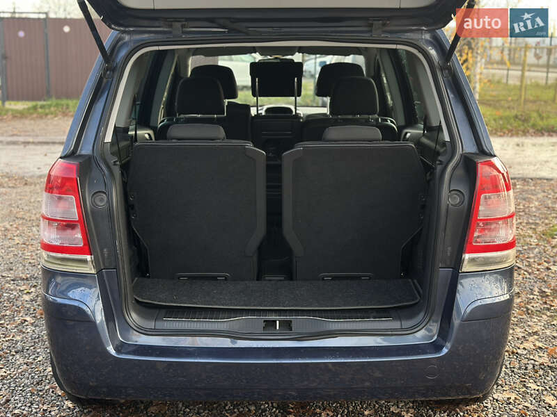 Минивэн Opel Zafira 2008 в Виннице