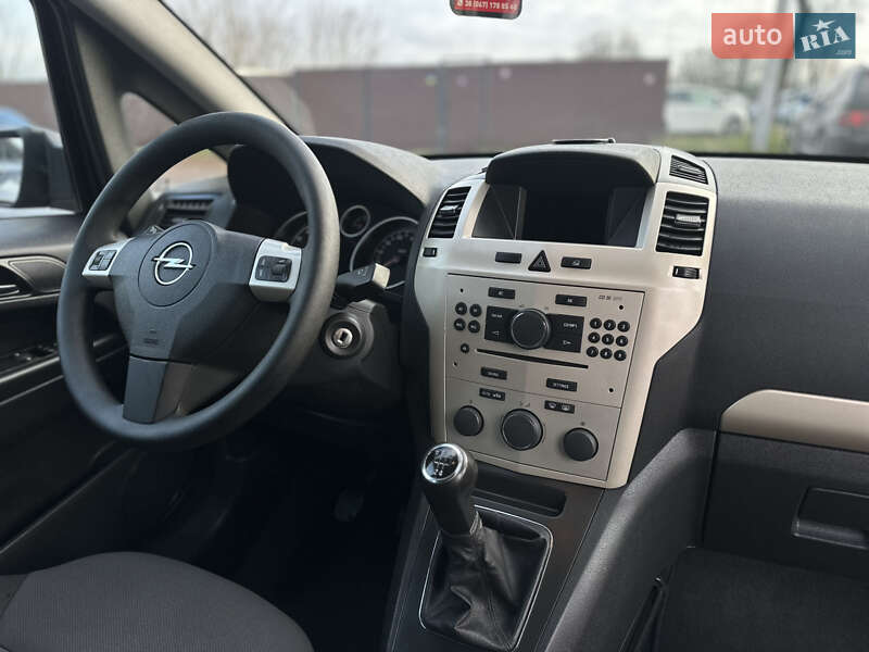 Минивэн Opel Zafira 2008 в Виннице