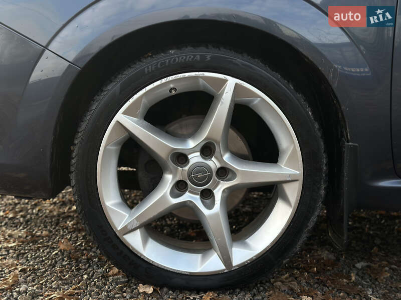 Минивэн Opel Zafira 2008 в Виннице