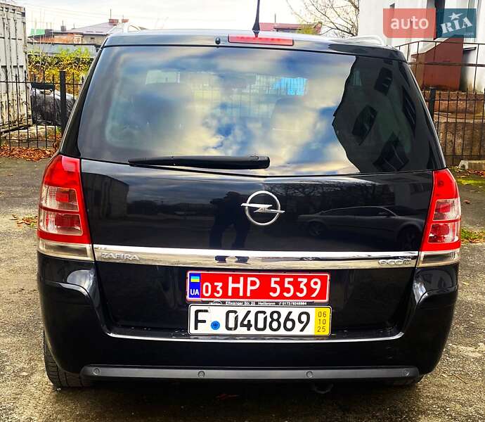 Мінівен Opel Zafira 2012 в Львові