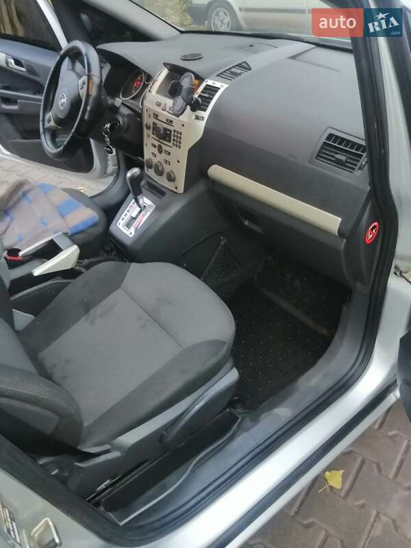 Минивэн Opel Zafira 2008 в Кривом Роге фото 7 Минивэн Opel Zafira 2008 в Кривом Роге