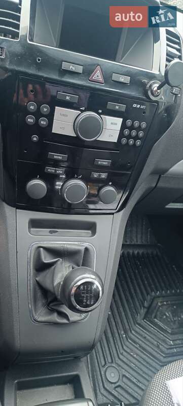 Минивэн Opel Zafira 2013 в Снятине