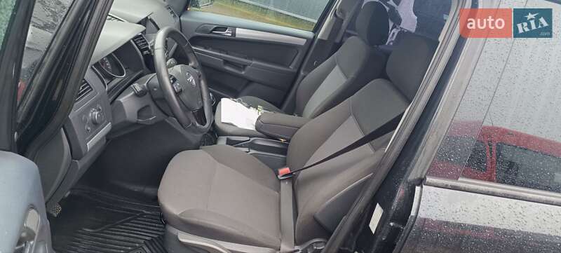 Минивэн Opel Zafira 2013 в Снятине