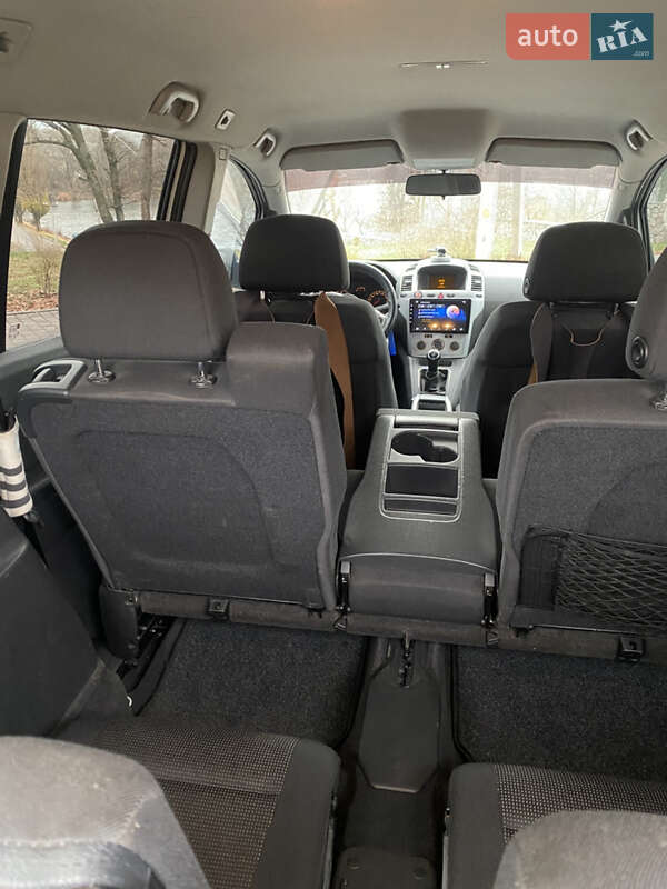 Мінівен Opel Zafira 2011 в Кропивницькому