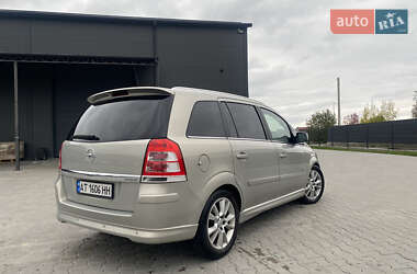 Минивэн Opel Zafira 2011 в Ивано-Франковске