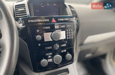 Минивэн Opel Zafira 2011 в Ивано-Франковске