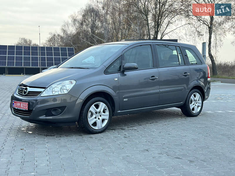Минивэн Opel Zafira 2009 в Владимире
