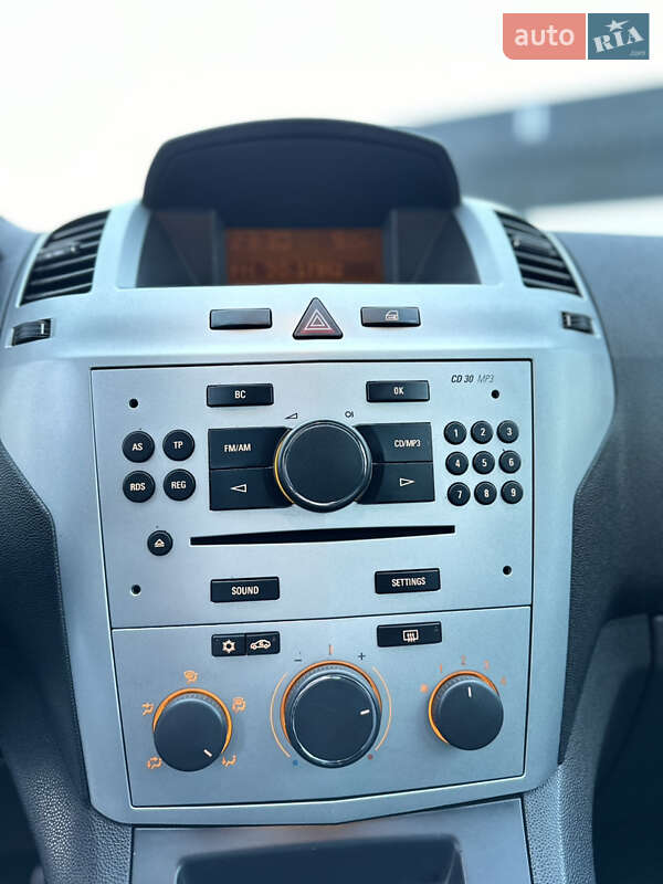 Минивэн Opel Zafira 2009 в Владимире