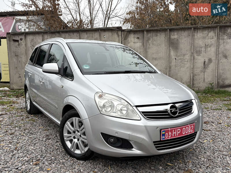 Мінівен Opel Zafira 2010 в Білій Церкві