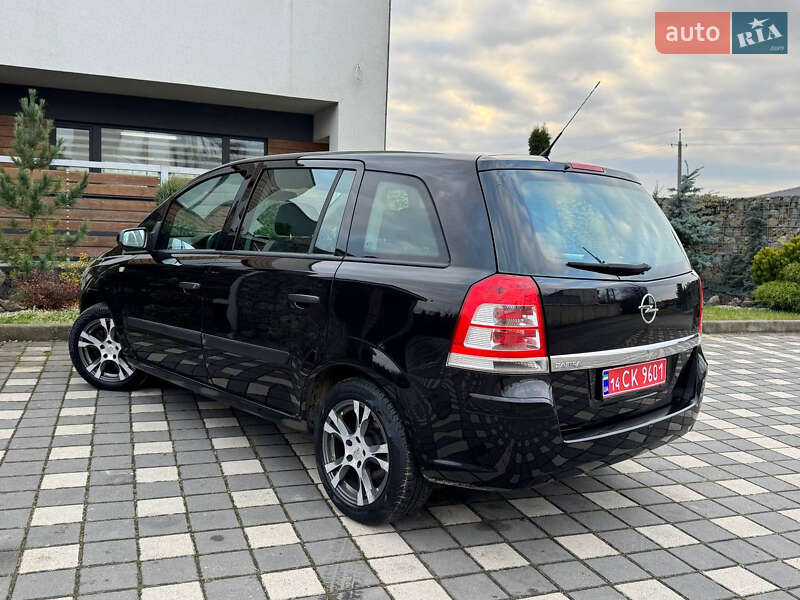 Мінівен Opel Zafira 2009 в Стрию
