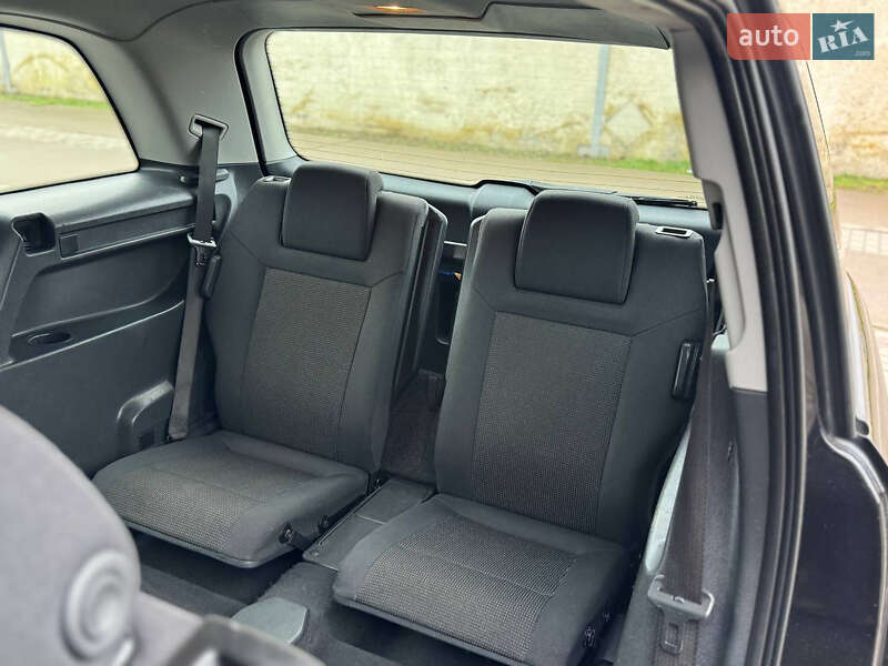 Мінівен Opel Zafira 2009 в Стрию