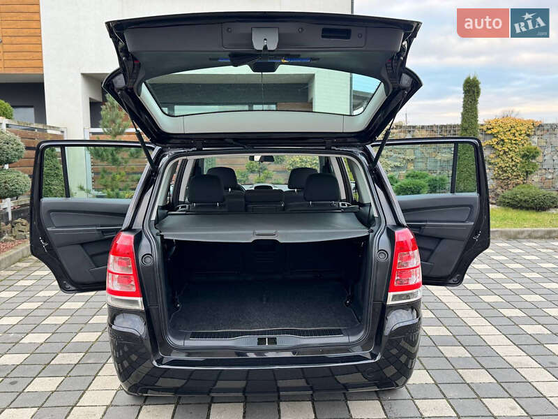 Мінівен Opel Zafira 2009 в Стрию