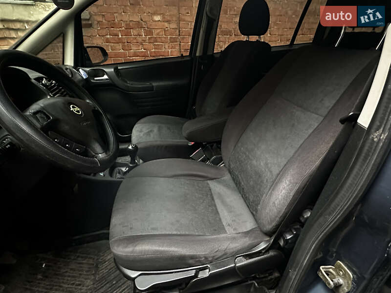 Минивэн Opel Zafira 1999 в Харькове