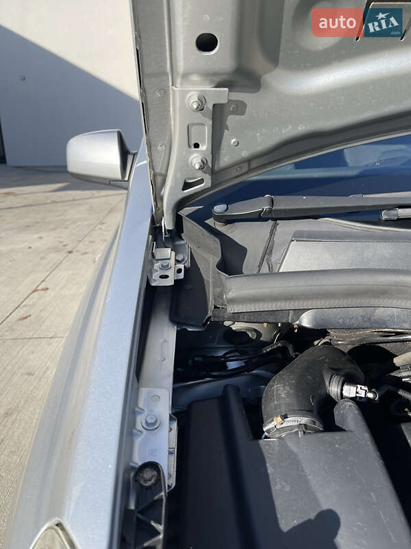 Минивэн Opel Zafira 2010 в Луцке