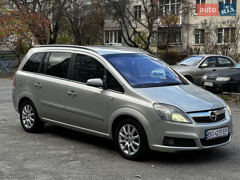 Минивэн Opel Zafira 2005 в Виннице