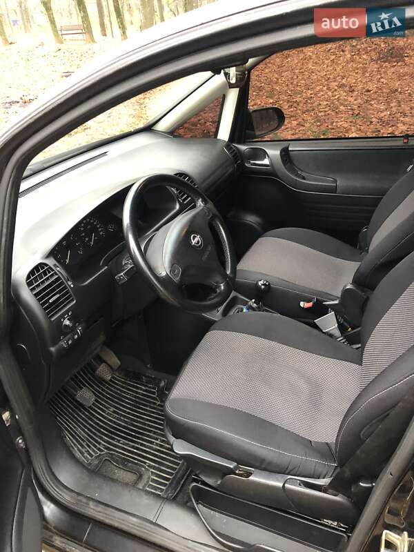 Минивэн Opel Zafira 2001 в Виннице