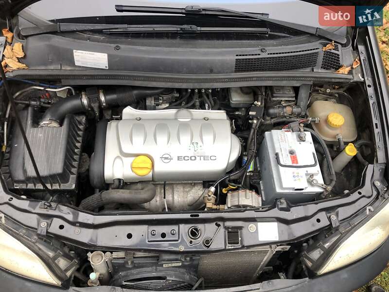 Минивэн Opel Zafira 2001 в Виннице